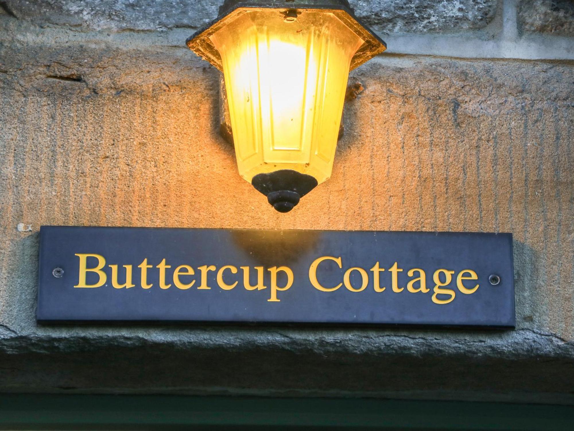 Buttercup Cottage Каслтон Экстерьер фото